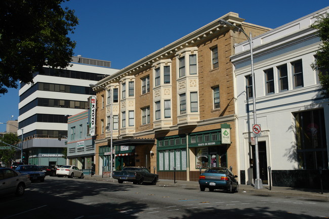 213 E 2nd Ave in San Mateo, CA - Building Photo - Primary Photo