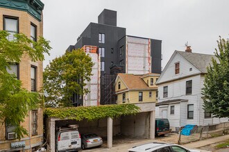 2809 Clarendon Rd in Brooklyn, NY - Foto de edificio - Building Photo