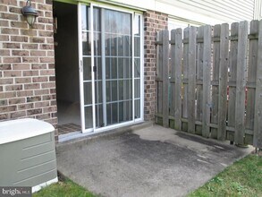 8 Coventry Ct in Blue Bell, PA - Building Photo - Building Photo