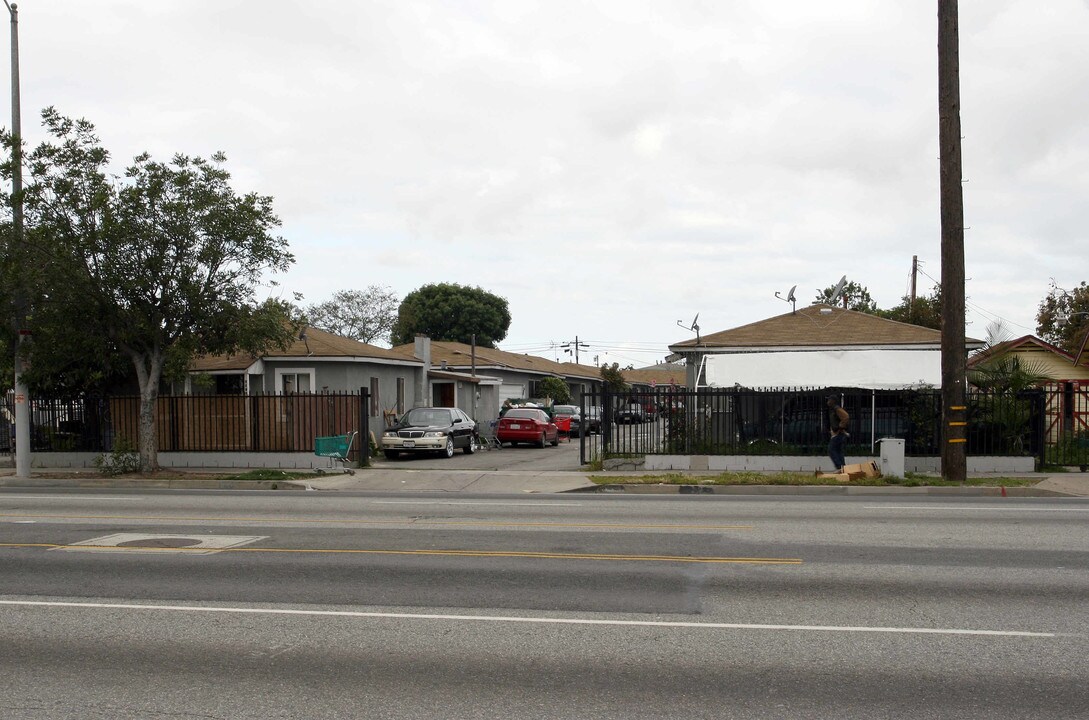 10901-10907 S Prairie Ave in Inglewood, CA - Building Photo