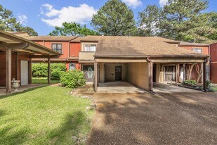 1838 Quail Park Cir in Memphis, TN - Building Photo