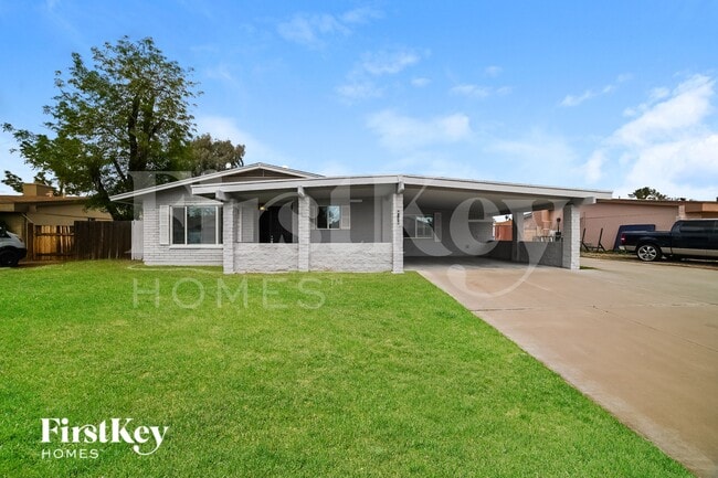 property at 4120 W Ironwood Dr