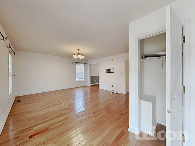 1070 Piney Church Rd in Concord, NC - Foto de edificio - Building Photo