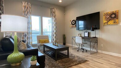 3144 Southmore Blvd-Unit -5 in Houston, TX - Foto de edificio - Building Photo