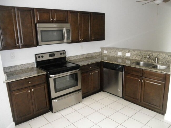 property at 1905 Shoma Dr