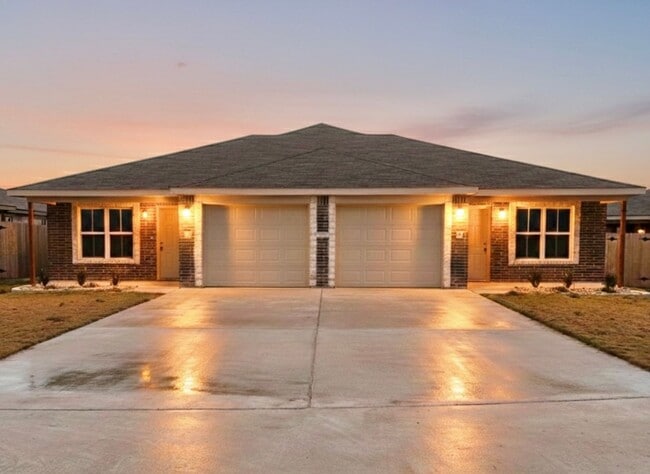 property at 3109 Ochiltree Dr