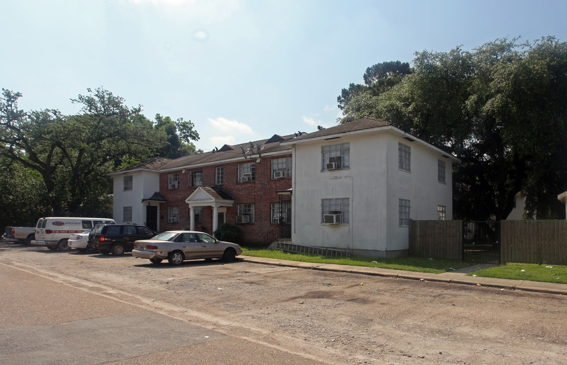 The Column in Baton Rouge, LA - Building Photo