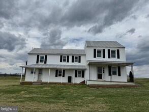 13267 Coppermine Rd in Union Bridge, MD - Building Photo - Building Photo