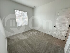 9420 E Supernova Dr in Mesa, AZ - Building Photo - Building Photo