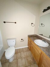 100 Mockingbird Xing in Durant, OK - Building Photo - Building Photo