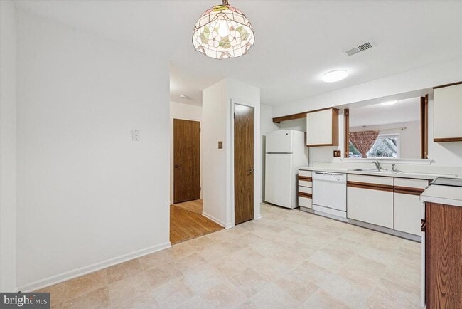 120 Caernarvon Ct in Exton, PA - Building Photo - Building Photo