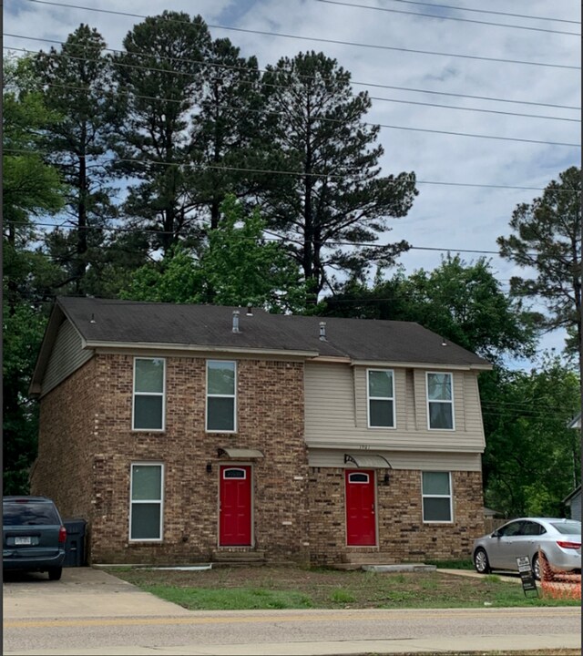 1901 W Nettleton Ave in Jonesboro, AR - Building Photo
