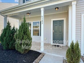 105 Whimbrel Dr in Summerville, SC - Building Photo - Building Photo