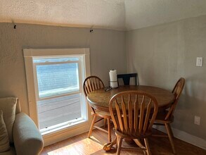 761 E New York St in Aurora, IL - Building Photo - Building Photo