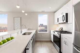 398 Cambridge St, Unit 302 in Boston, MA - Building Photo - Building Photo