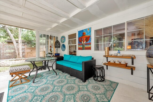 3914 Ella Blvd in Houston, TX - Building Photo - Building Photo