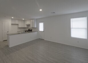 5937 San Geronimo in Seguin, TX - Building Photo - Building Photo