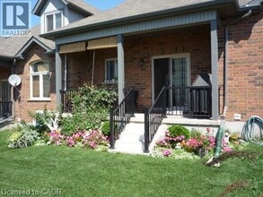 21 Pamela Ln in Cambridge, ON - Building Photo - Building Photo
