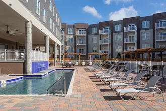 Parkway Apartments in New Orleans, LA - Building Photo - Building Photo