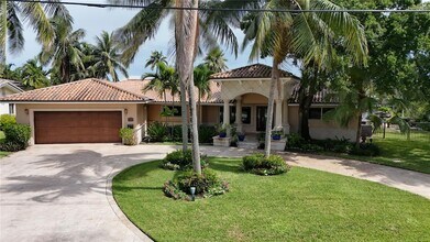 1925 Coral Gardens Dr in Wilton Manors, FL - Foto de edificio - Building Photo
