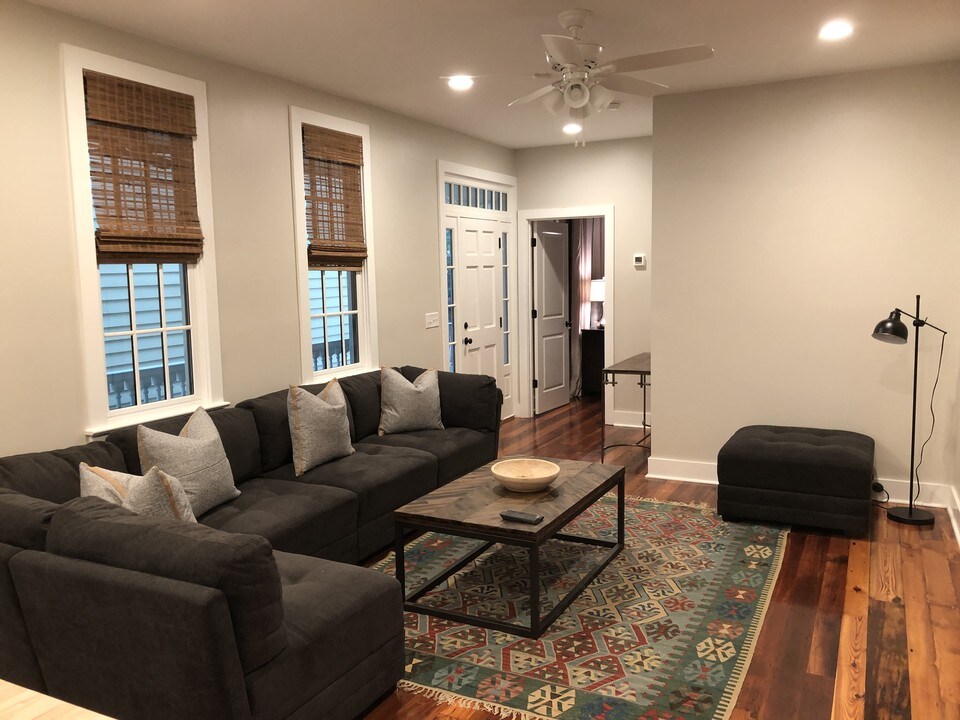 54 Hanover St in Charleston, SC - Building Photo