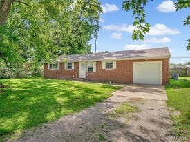 2001 Lasalle St in Belleville, IL - Building Photo