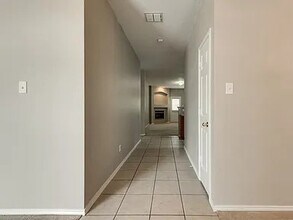 210 Maplecrest Dr in Desoto, TX - Building Photo - Building Photo