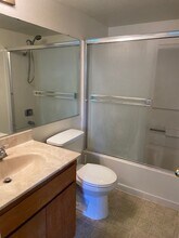 6 Hemming Ln in Chico, CA - Building Photo - Building Photo
