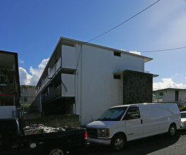 622 Nalanui St in Honolulu, HI - Building Photo - Building Photo