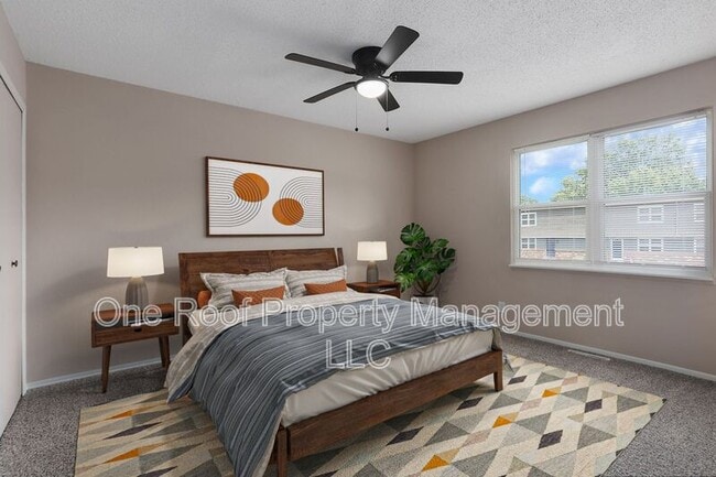 701 Linwood Dr in Harrisonville, MO - Foto de edificio - Building Photo