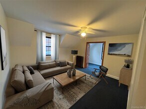 41 S Central Ave in Hempstead, NY - Building Photo - Building Photo