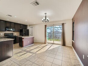 503 Carrington St in Hutto, TX - Foto de edificio - Building Photo