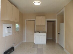 317 N Highland Ave in Clearwater, FL - Building Photo - Building Photo