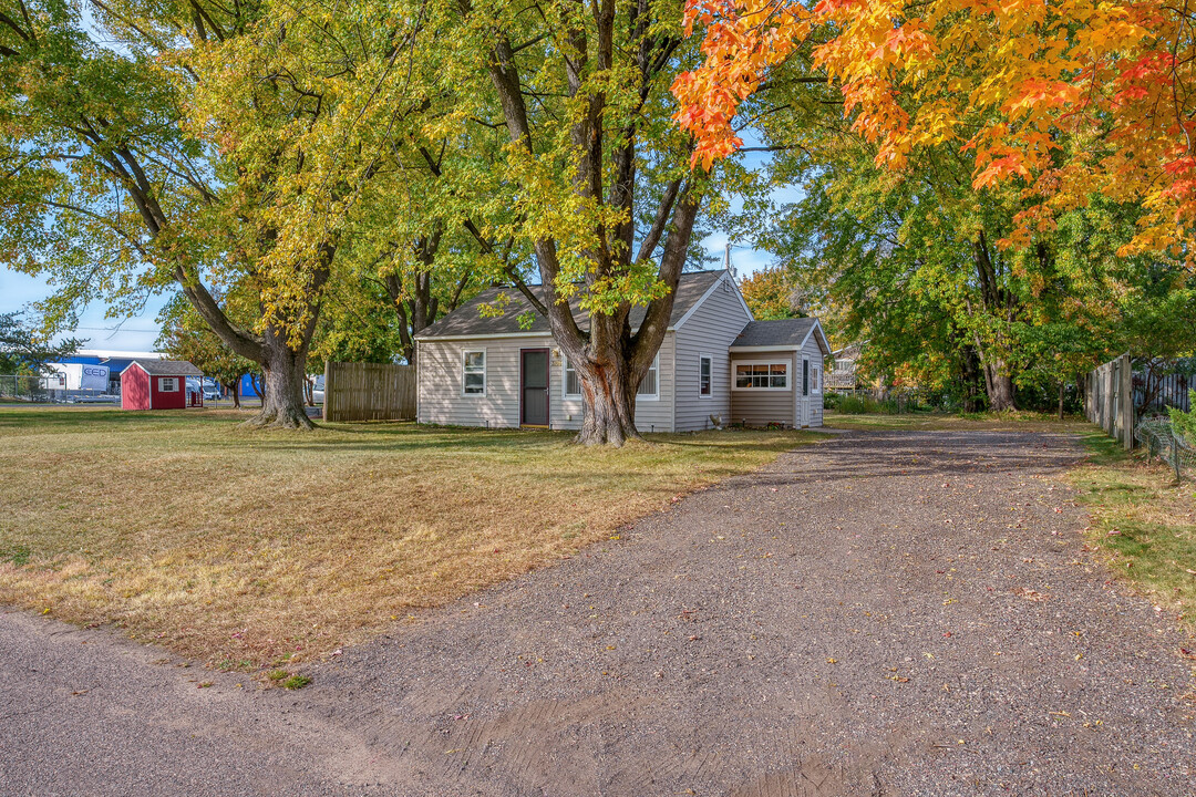 3208 Primrose St in Eau Claire, WI - Building Photo