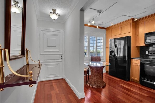 2002 Granada Dr in Coconut Creek, FL - Building Photo - Building Photo