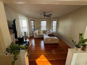 40 Sydney St, Unit 1 in Somerville, MA - Building Photo - Building Photo