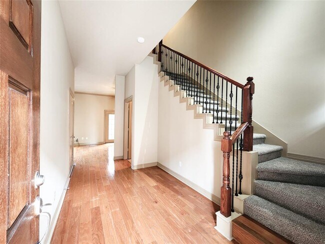 910 McKinney Park Ln in Houston, TX - Building Photo - Building Photo