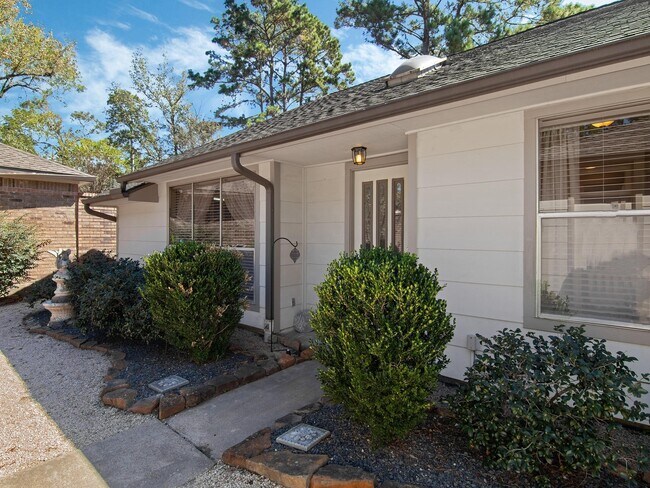 4318 Pinewood Park Dr in Houston, TX - Foto de edificio - Building Photo