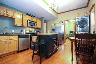 1417 6th St NE in Minneapolis, MN - Building Photo - Building Photo