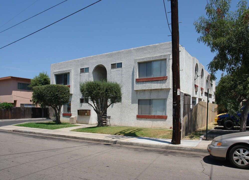 4437 ROSEBUD Ln in La Mesa, CA - Building Photo