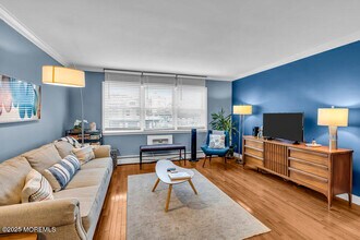 317 8th Ave in Asbury Park, NJ - Building Photo - Building Photo