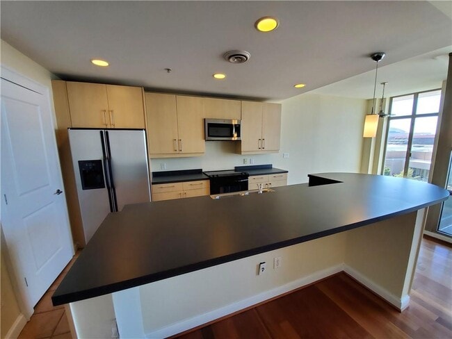 250 Park Ave W NW in Atlanta, GA - Building Photo - Building Photo