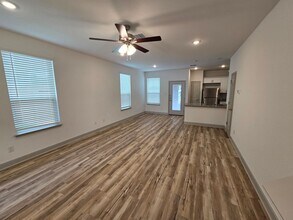 7724 Briarwood Pass in San Antonio, TX - Building Photo - Building Photo