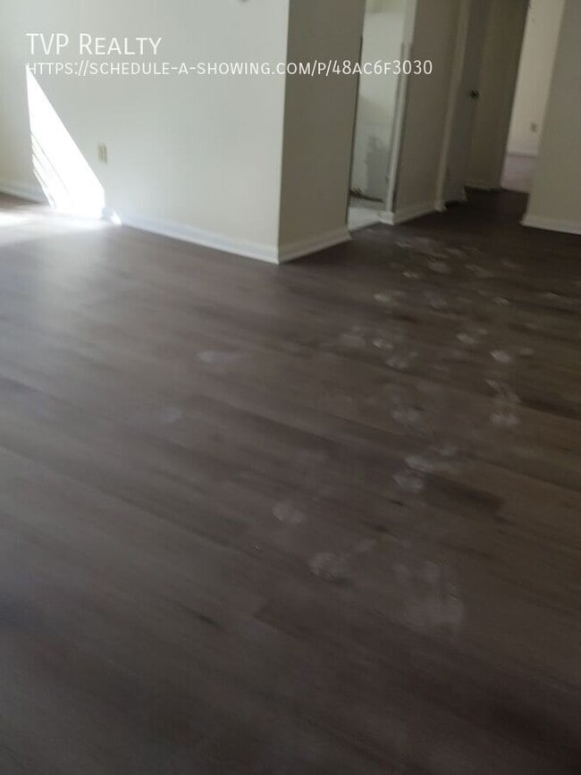 property at 17 E Erie Ave