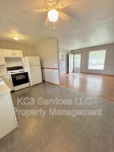 200 NW 22nd St in Blue Springs, MO - Building Photo - Building Photo