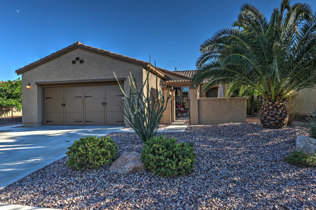 13067 W Mine Trail in Peoria, AZ - Foto de edificio