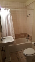 1216 University Ave, Unit #3 in Morgantown, WV - Building Photo - Building Photo