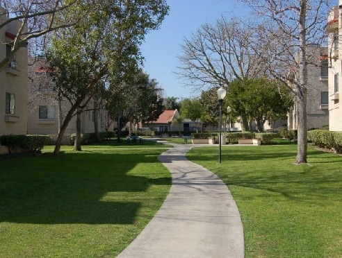 East Rancho Verde Village in Rancho Cucamonga, CA - Building Photo