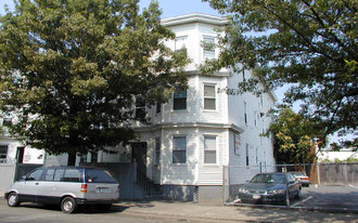 183-185 Chestnut St Apartments