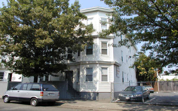 183-185 Chestnut St in Lynn, MA - Foto de edificio